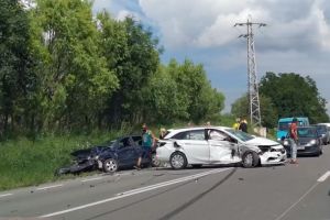 FOTO Accident pe DN1 la Cristian – Patru persoane rănite