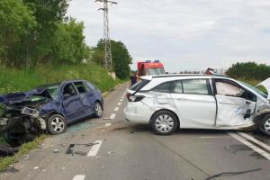 FOTO Accident pe DN1 la Cristian – Patru persoane rănite