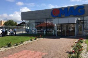 Spargerea de la eMag – Hoţii au luat doar telefoane şi laptopuri. Cum au ”păcălit” alarma