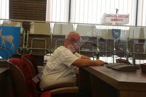 Starea drumurilor naţionale clatină scaunul şefului Secţiei de Drumuri Dâmboviţa, Ilie Ceparu