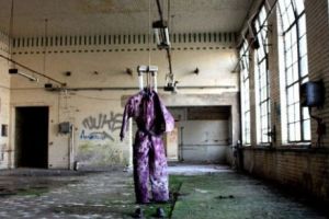 CADAVRE găsite într-un SANATORIU. Indiciile unei CRIME MORBIDE în care şi CRIMINALUL a fost OMORÂT