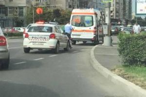 Accident în Mărăşti. Un pieton a fost lovit chiar pe trecere FOTO