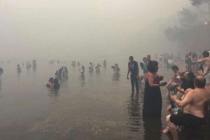 Avertizare de călătorie în Grecia: Ploi, furtuni, căderi de grindină şi vânt puternic