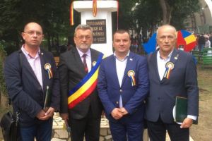 Moment istoric, in Banat: Bustul lui Ferdinand I, contributie a SMV Ploiesti, dezvelit la Deta