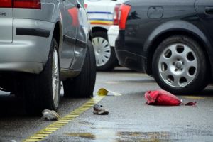 Două dintre cele patru surori izbite din plin, sâmbătă, în Oradea de un şofer iresponsabil au fost transportate cu elicopterul SMURD la Timişoara