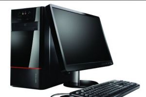 Directorul unei case de asigurări de sănătate ia spor de peste 460 de euro, pentru că îşi pune viaţa în pericol în faţa calculatorului de la birou