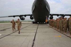 ”Șoimii” şi-au luat zborul spre Afganistan (FOTO)