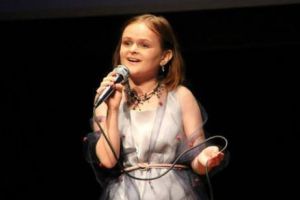 PUTEREA DESTINULUI! Povestea impresionantă a unei ROMÂNCE. Crescută într-o CASĂ SOCIALĂ, a ajuns unul dintre STUDENȚII DE TOP ai JAPNOIEI