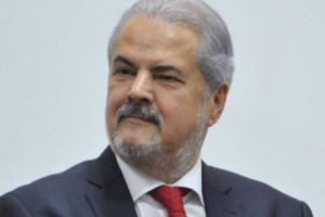 A FUGIT! În ce ţară s-a refugiat Adrian Năstase pentru a scăpa de ploile din România