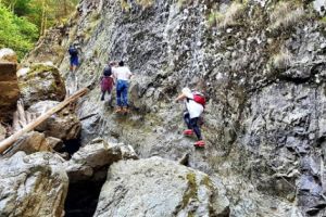 Găuri negre ale Transfăgărăşanului