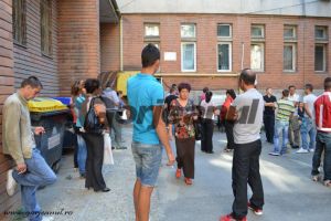 Program prelungit cu două ore pentru angajaţii Serviciului Paşapoarte Gorj