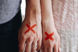 Dramă în SHOWBIZ. Este despărţirea MOMENTULUI. „Am fost MINȚIT şi ÎNȘELAT”