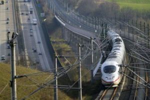 Tren EVACUAT în Germania după descoperirea unui recipient SUSPECT
