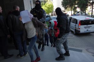 24 de condamnaţi, câţiva cu pedepse grele, până la 10 ani de închisoare, în dosarul de ...