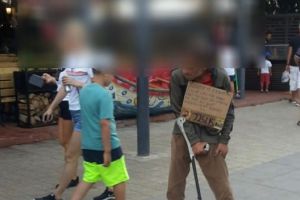 Razie in statiunea Mamaia si in municipiul Constanta. Vizati, cersetorii. Politistii locali au aplicat sanctiuni (galerie foto)