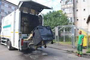 RER Vest scoate pubelele şi containerele orădenilor la 