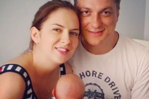 Iulia Zgripcea a născut ce de-al treilea copil. „Am un băieţel perfect sănătos şi foarte activ”