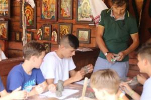 Frâu liber imaginaţiei la atelierele de creaţie