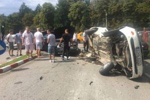 FOTO: Accident spectaculos la Târgu-Jiu