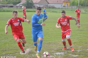 Răzvan Fetiţa, golgheterul Performanţei Ighiu, a semnat cu CNS Cetate Deva!