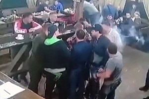 Atenţie, imagini şocante! Mafiot important, asasinat în timpul unei petreceri. VIDEO