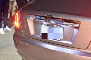 Două personalităţi importante din sportul românesc circulă cu NUMERE SPECIALE la maşini! 