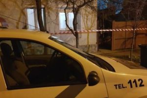 O poliţistă şi-a ucis mama, copilul şi apoi s-a sinucis