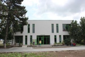 O investiţie pentru bunăstarea comunităţii. Policlinica din Dascălu va începe să funcţioneze la întreaga capacitate