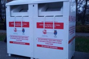 Tanara blocata intr-un container dupa ce a incercat sa fure hainele donate de timisoreni pentru saraci