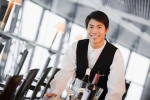 România se află printre ţările care angajează cei mai mulţi migranţi din afara UE