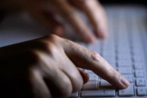 Avertisment! NU daţi curs MESAJULUI care te invită să te loghezi pe My Orange. Se  urmăreşte colectarea datelor personale. Campania NU aparţine Orange România