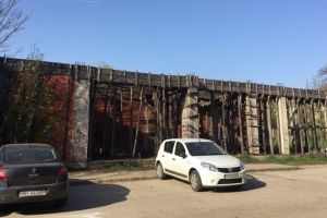 A inceput demolarea tentativei de piata din cartierul Soarelui