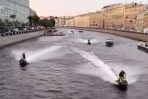 Urmărire ca-n filme în Rusia! James Bond este plin de INVIDIE că aşa ceva nu s-a întâmplat în filmul lui - VIDEO 