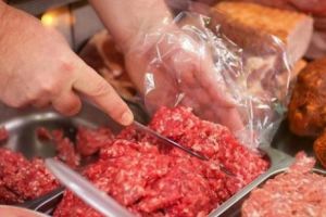 Proprietari de animale şi comercianţi amendaţi de Poliţia Sanitar Veterinară Constanţa. Pesta porcină africană îngrijorează autorităţile

