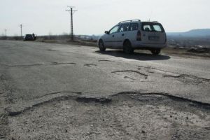 VIDEO Cum se vede calvarul circulaţiei pe DN73 de către părţile implicate