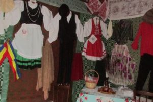 Tradiţiile din Suseni şi Luieriu, la loc de cinste „La Alei”