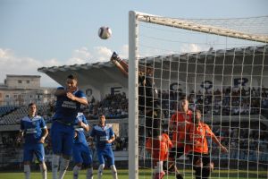 CS Hunedoara joacă azi la Petreşti în Cupa României