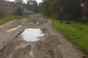 Fârliugul se revoltă, aleşii locali avertizează Consiliul Judeţean! Dar preşedintele Hurduzeu îl pune la colţ pe primarul Borduz!