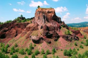 Primul concert de operă din România susţinut într-un vulcan adormit, la Racoş