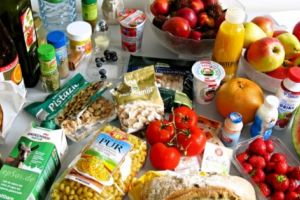 Risipim 76 kg de alimente anual