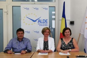 Strângere de semnături în Șchei: „Fără blocuri între case!”