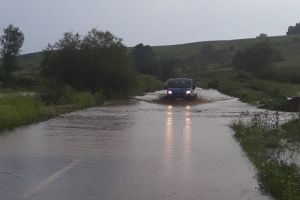 VIDEO – FOTO Inundaţii la Alţâna şi Ruja