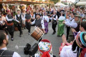 Sibiu: Peste 600 de artişti de pe trei continente, la Festivalul Internaţional de Folclor „Cântecele Munţilor”
