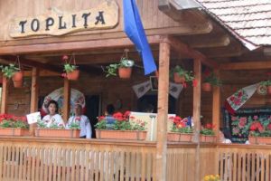 Topliţa, singura localitate „non-mureşeană”, nelipsită de la Festivalul Văii Mureşului