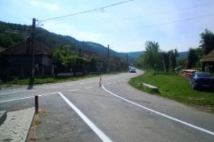 Drumul spre Mănăstirea Nicula a fost asfaltat pentru praznicul Adormirii Maicii Domnului