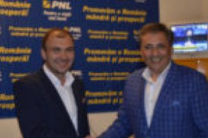 Strâns uniţi în jurul dezbinării liberale, la Caransebeş? Şefa de la Pieţe „a lu’ Vela“, schimbată de Borcean!