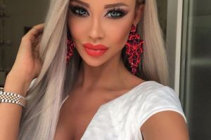 Bomba in showbiz! Designerul Philipp Plein este innebunit dupa Bianca Dragusanu! Creatorul de moda e indragostit lulea de frumoasa blonda