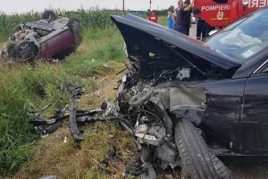 Accident grav cu cinci răniţi, după ce un şofer care venea acasă din Italia a adormit la volan
