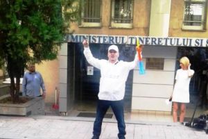 Angajaţii din sport şi tineret îşi caută dreptatea la Bucureşti