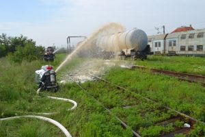 FOTO. EXERCIȚIU în Gara CFR Teiuş: Accident urmat de incendiu pe timpul unui transport feroviar. Trei persoane au fost rănite